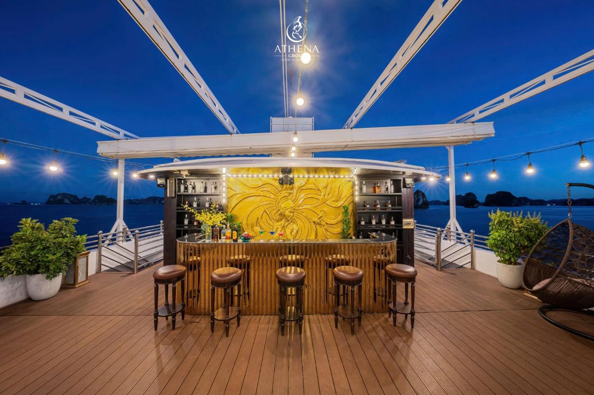 Hotel Athena Royal Cruise - Luxury In Halong Bay Ha Long Exterior foto