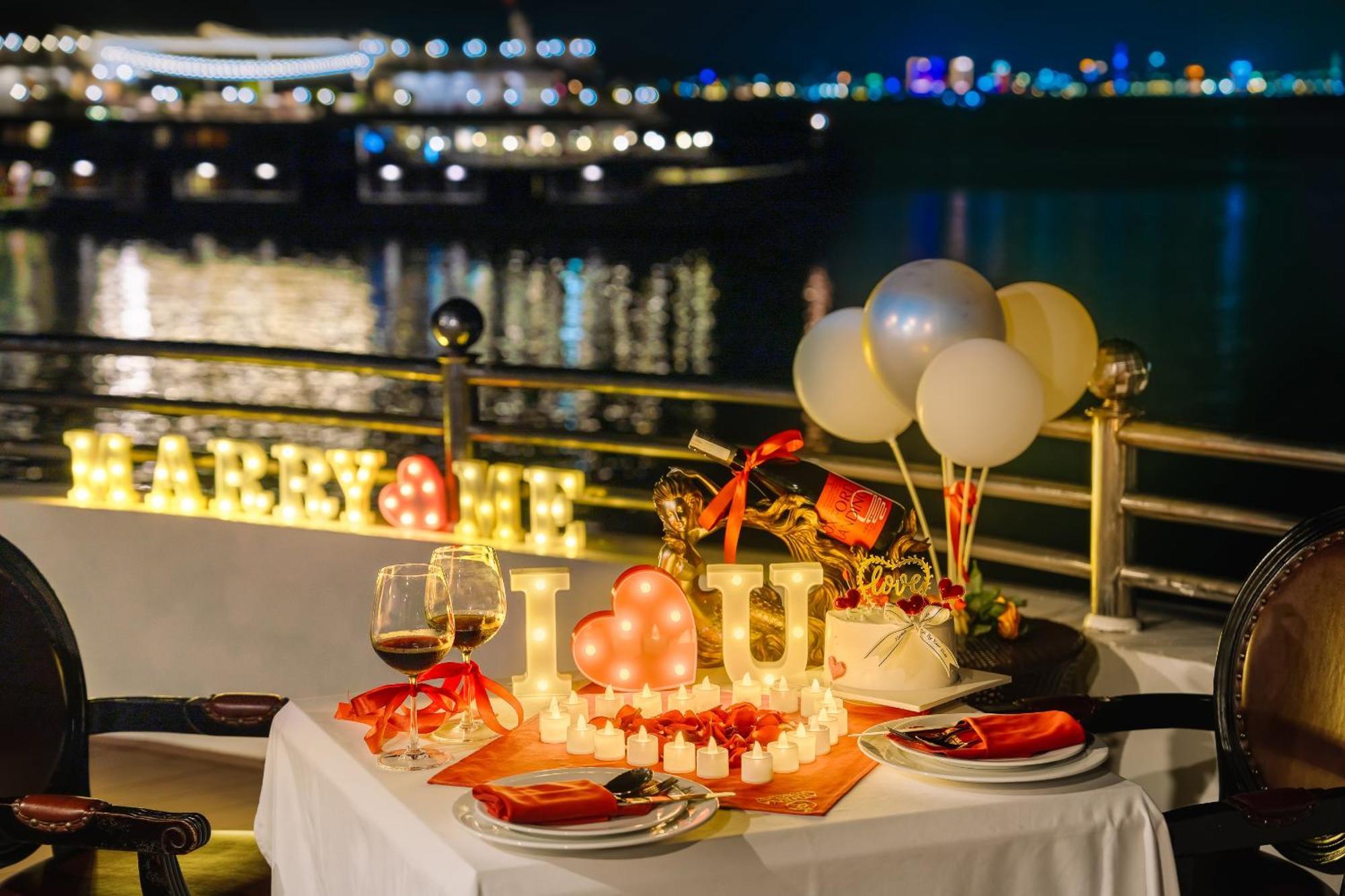 Hotel Athena Royal Cruise - Luxury In Halong Bay Ha Long Exterior foto